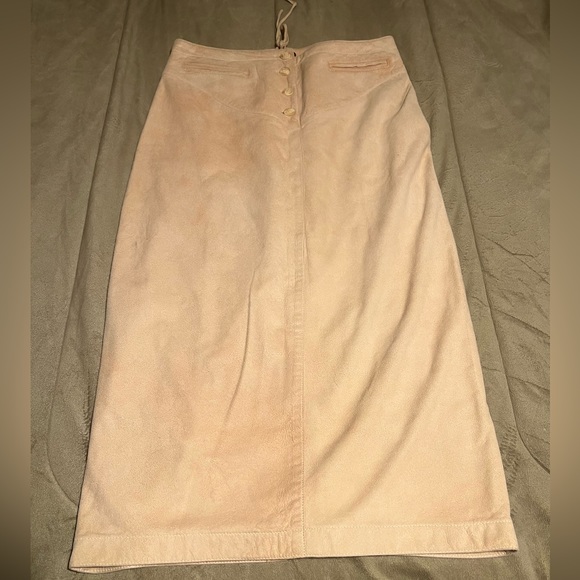 Adrienne Vittadini Dresses & Skirts - Adrienne Vittadini Pale Peach Genuine Leather High Waist Vintage Skirt Size 8